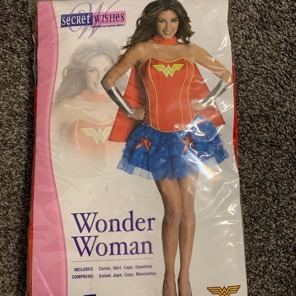Wonder Woman Costume Corset Super Hero Dress Up Halloween size Large - Picture 3 of 6